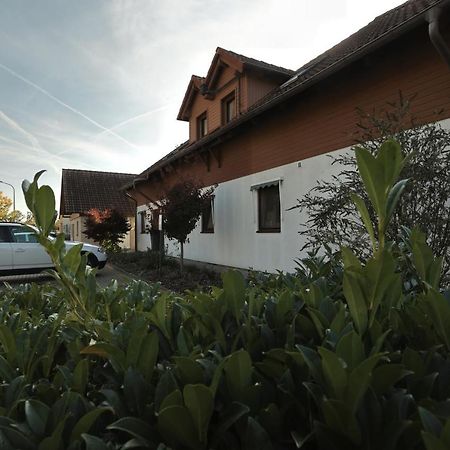 Pension Zum Paradies Harthausen  外观 照片