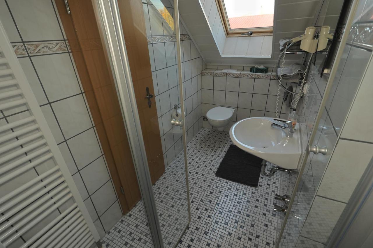 Pension Zum Paradies Harthausen  外观 照片