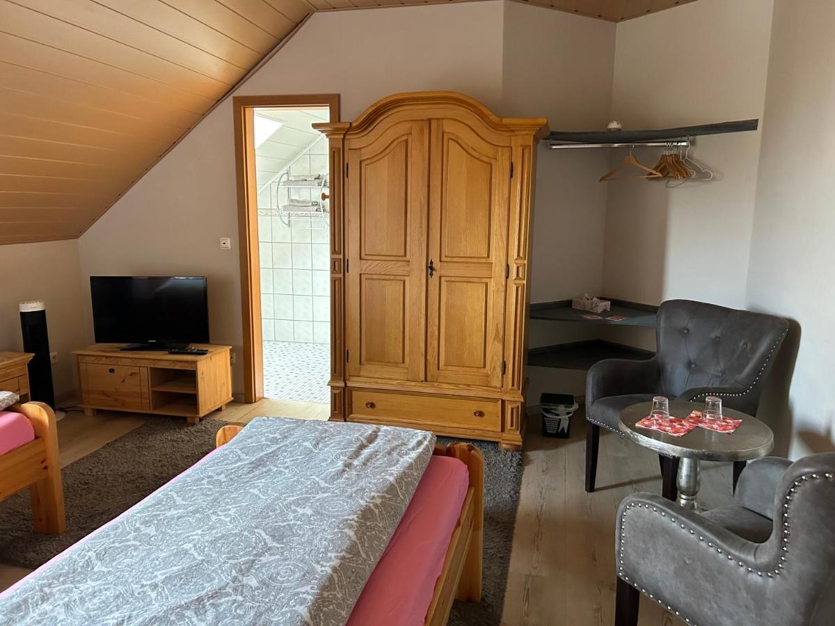 Pension Zum Paradies Harthausen  外观 照片